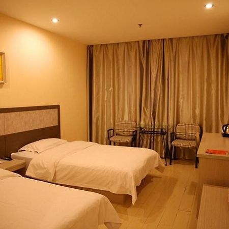 Huiquan Hotel Yantai Exterior photo